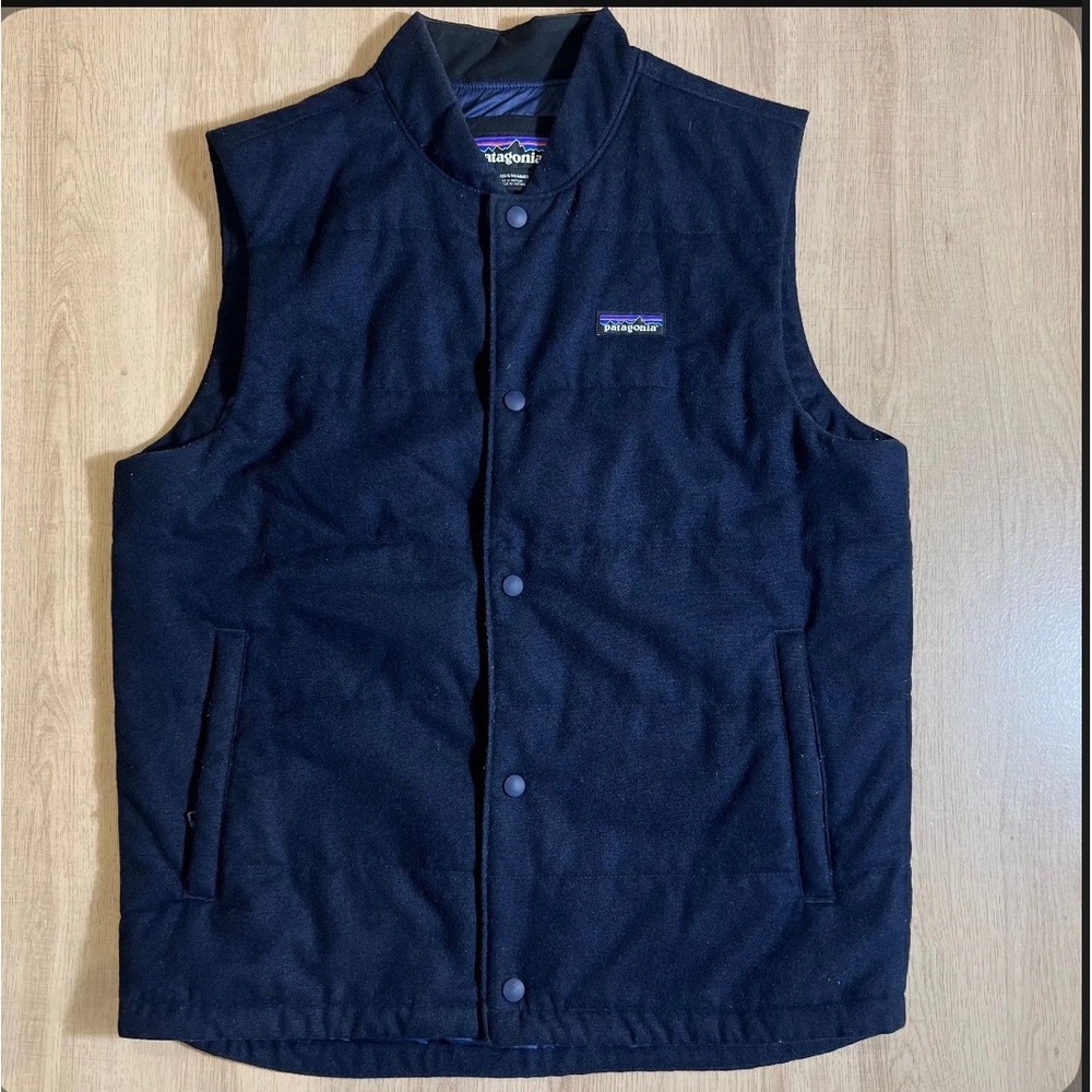 Patagonia Mens Bivy Down Vest Navy Blue Recycled Wool Blend Snap Front Size M